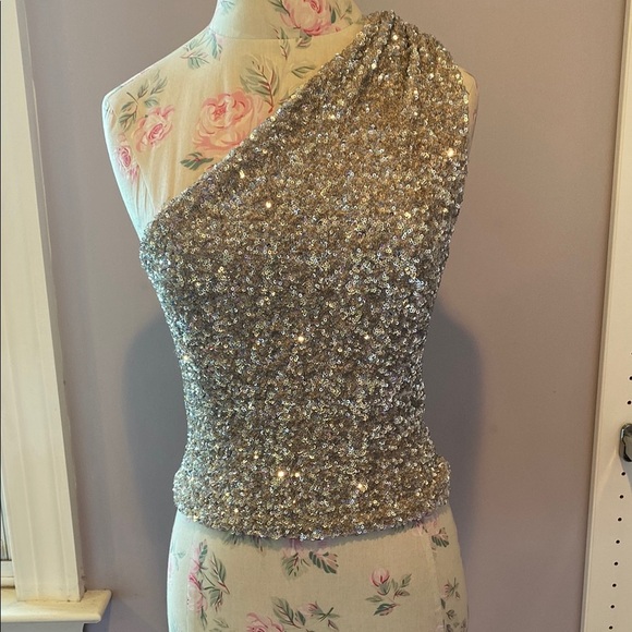 Zara Glittering Silver One-Shoulder Tank Top - Picture 1 of 10